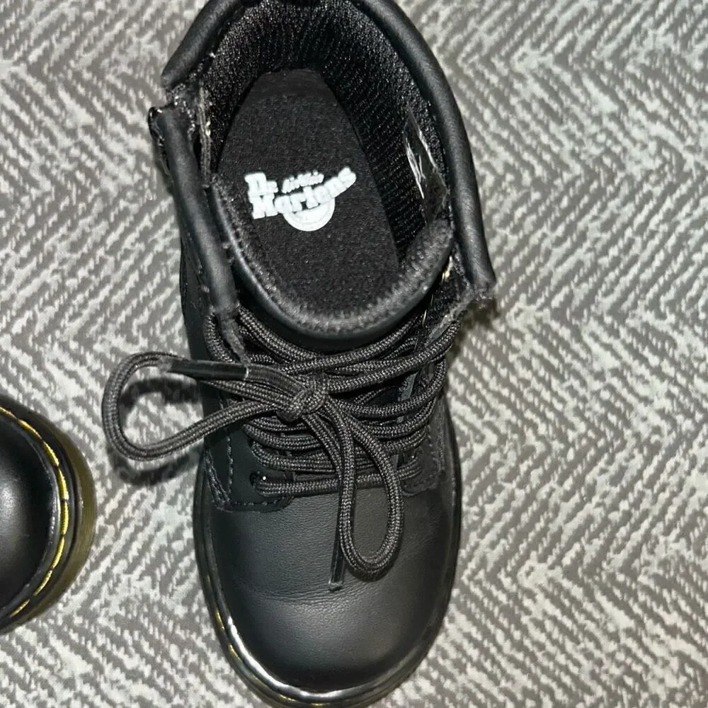 Dr martens black toddler boots sz 8
